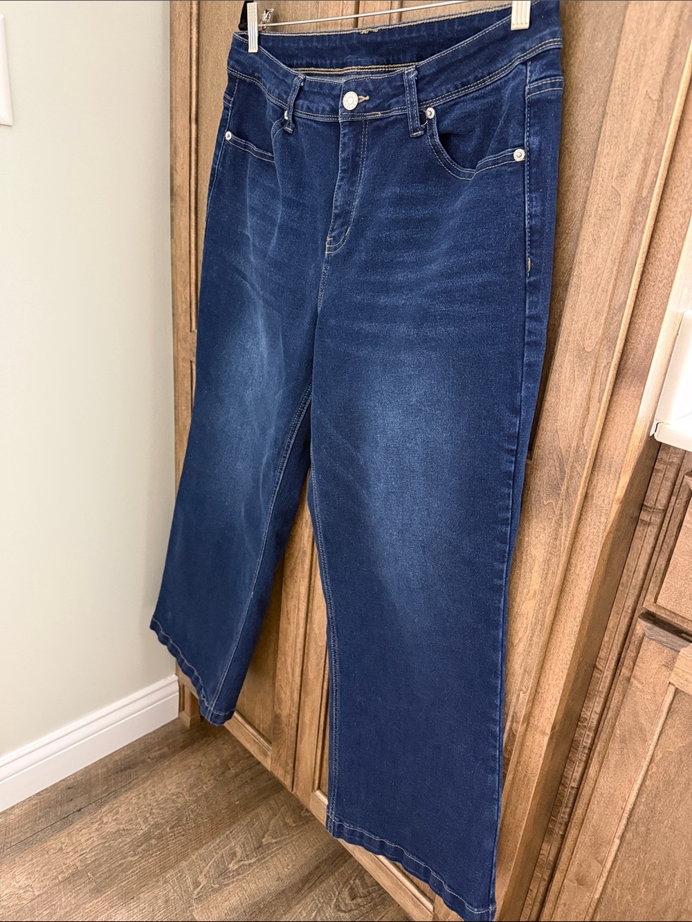 Dark Blue Wide-Leg Women's Jeans